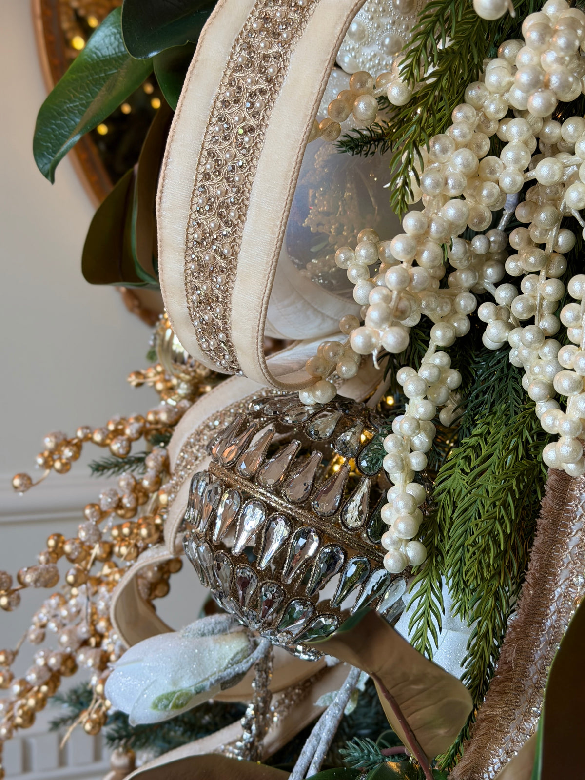 Maison de Bella Christmas Tree Box