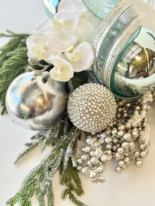 Pearls & Pine Christmas Tree Petite Box