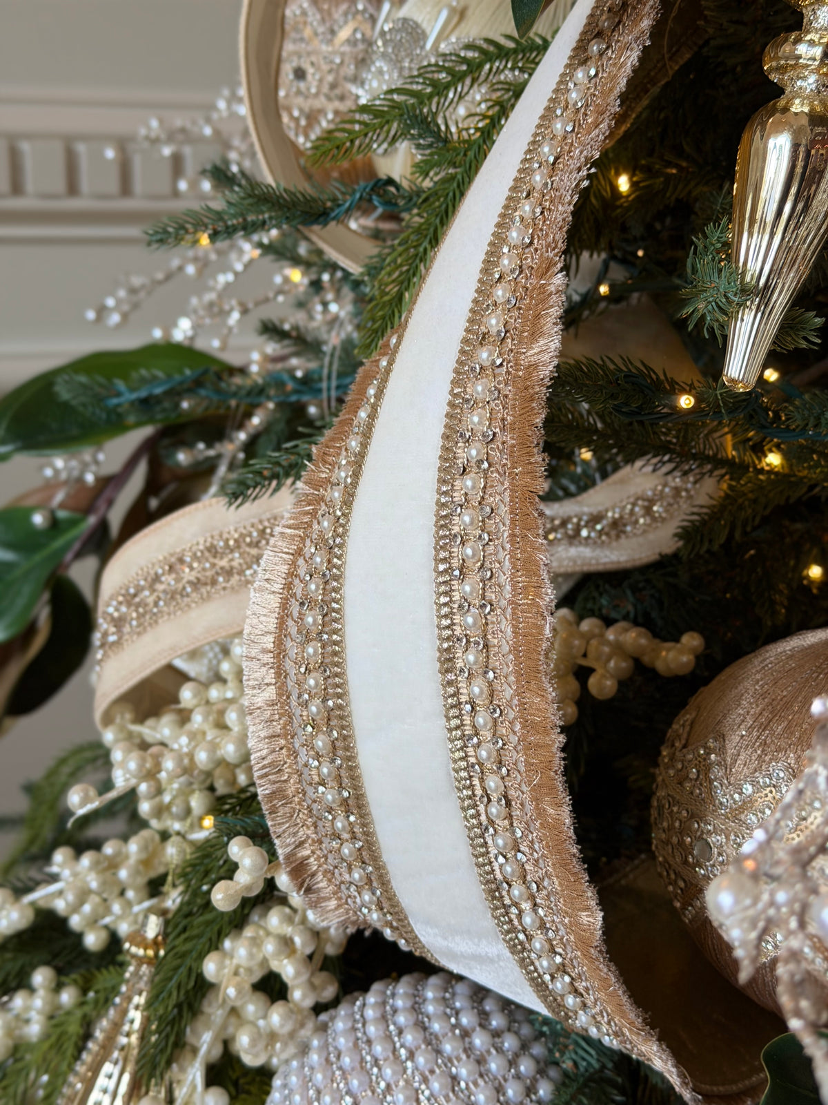 Maison de Bella Christmas Tree Box