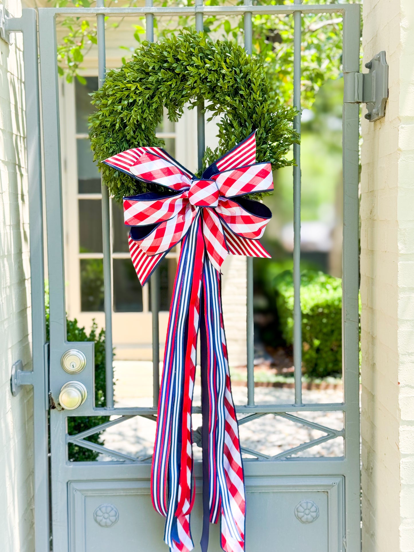 The Oh My Stars Bow And Tea Leaf Wreath