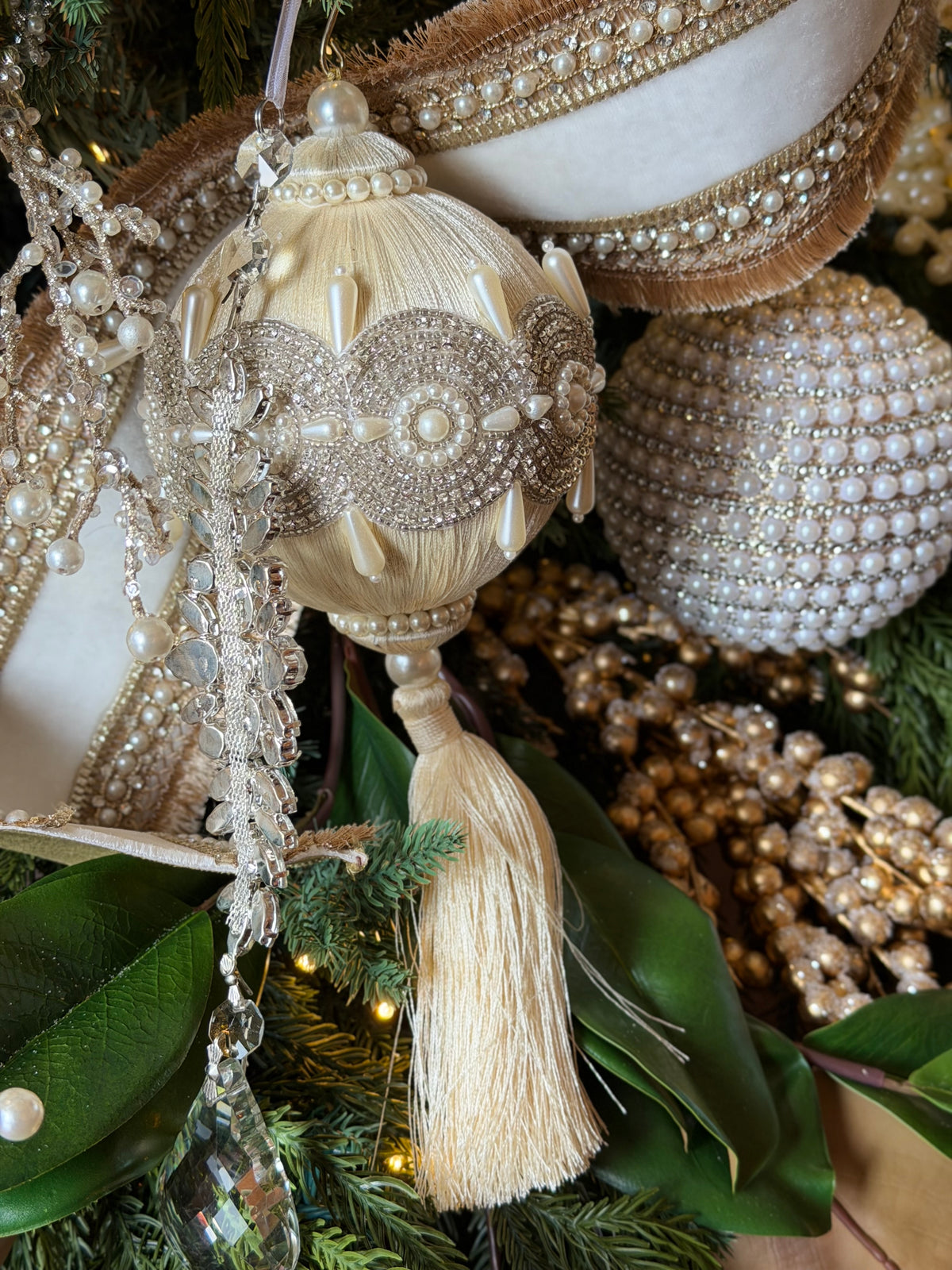 Maison de Bella Christmas Tree Box