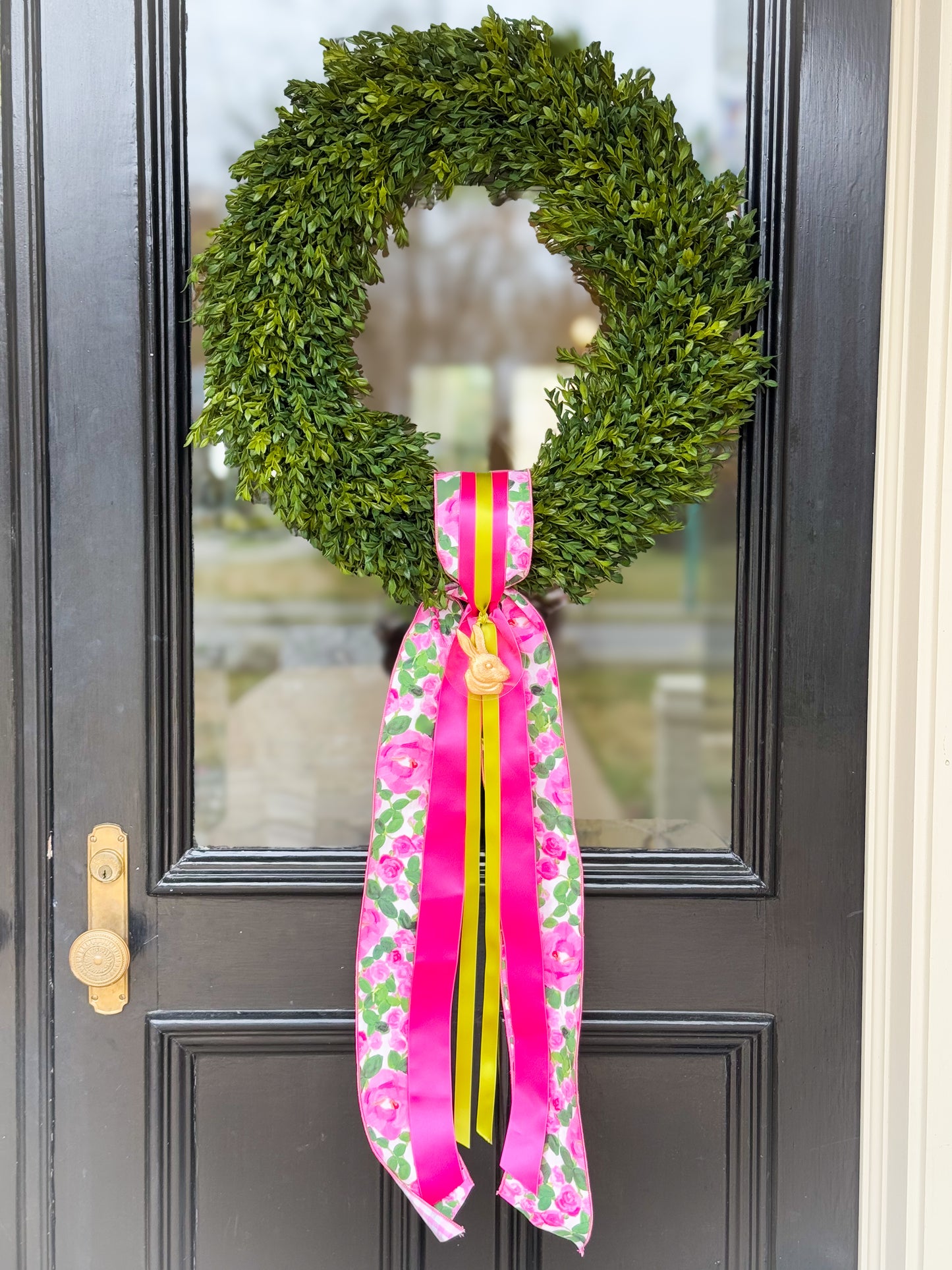 Cottontail Tea Leaf Wreath And Sash