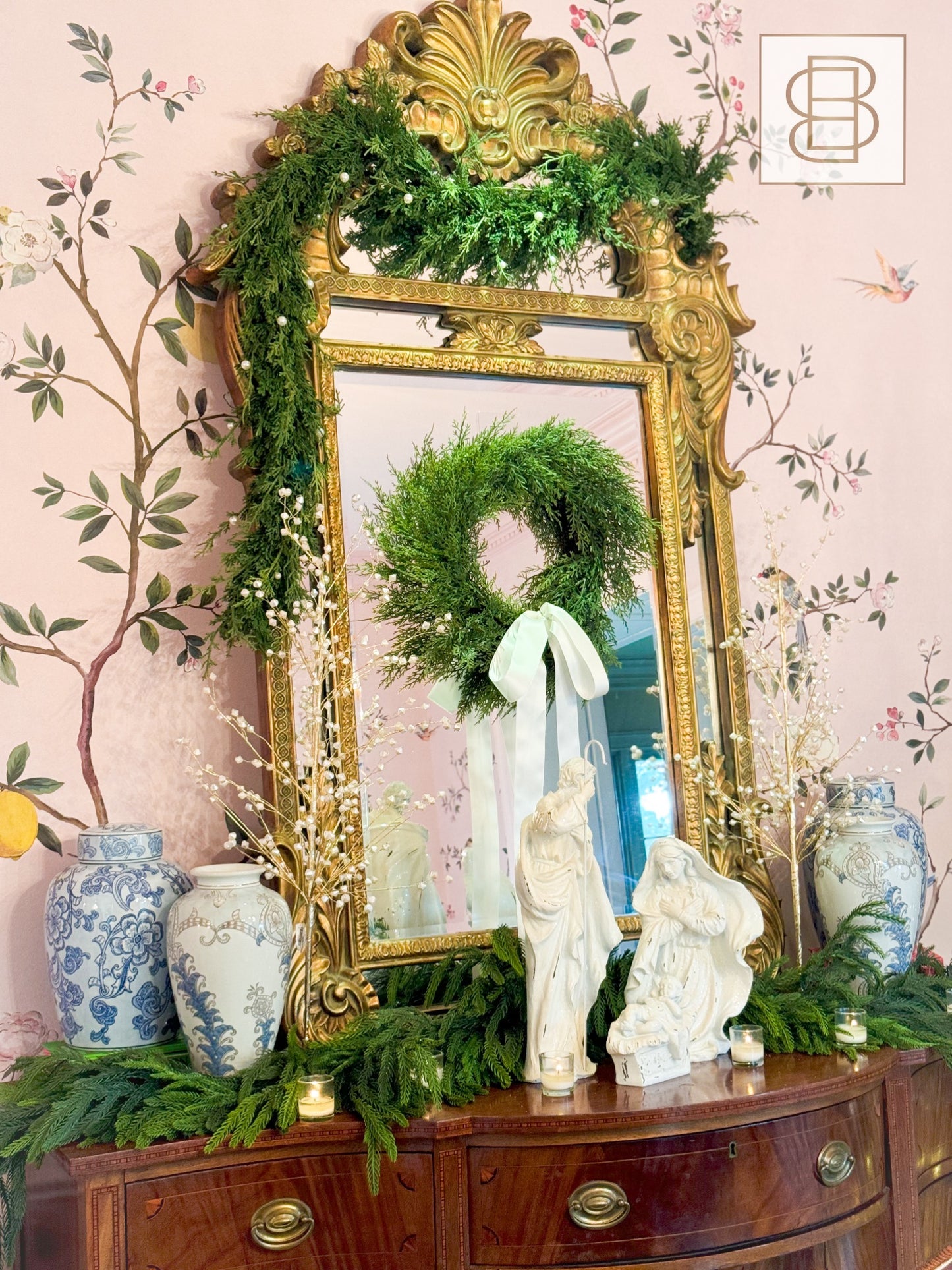 St. Germain Wreath And Pearl Bow