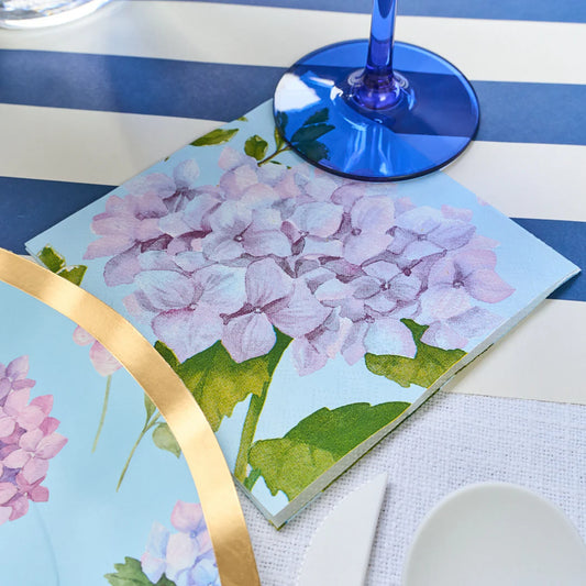 Cocktail Napkin Hydrangea 3 Ply - 20pk
