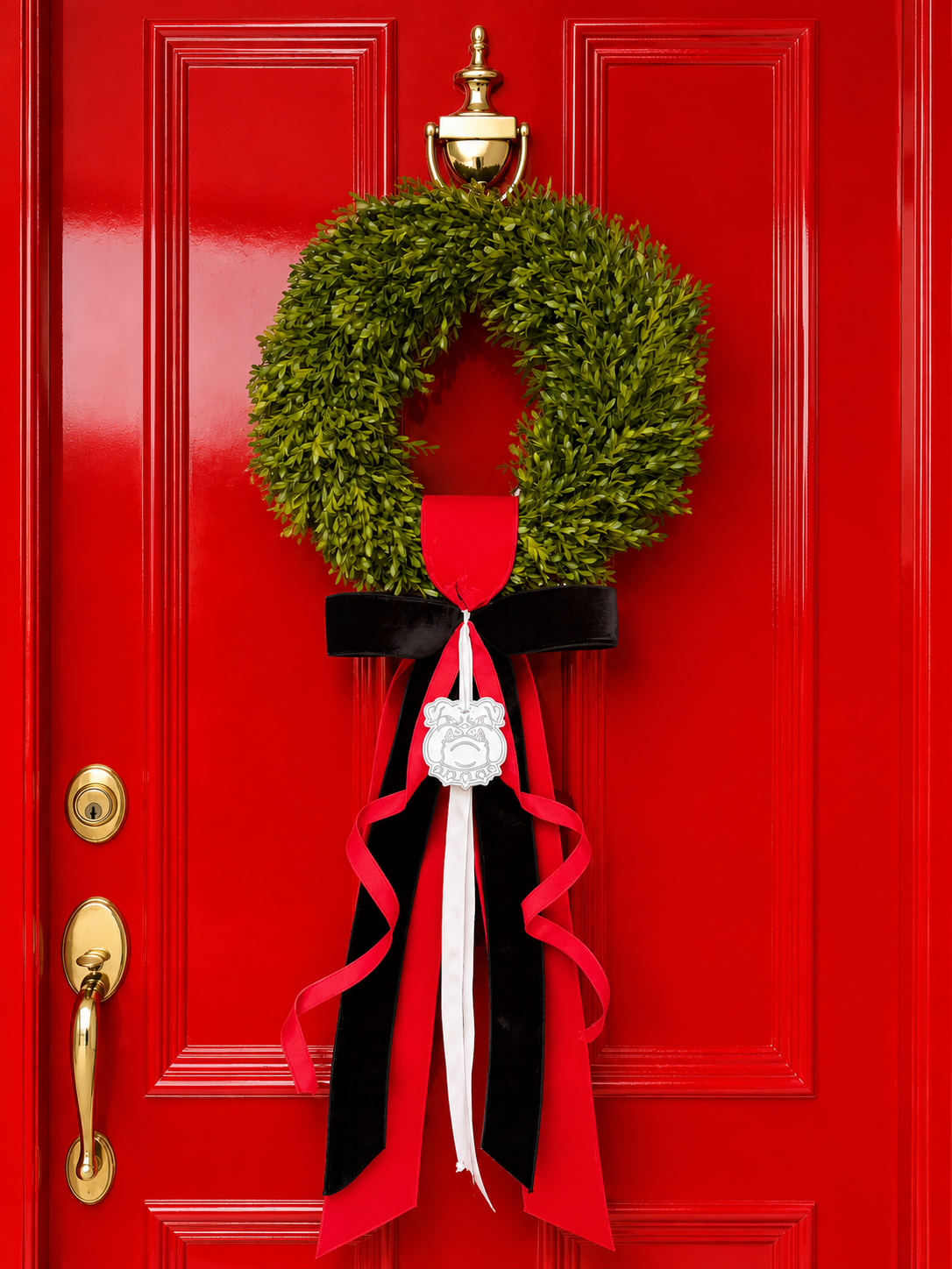 The Hedges Heritage Tea Leaf Wreath