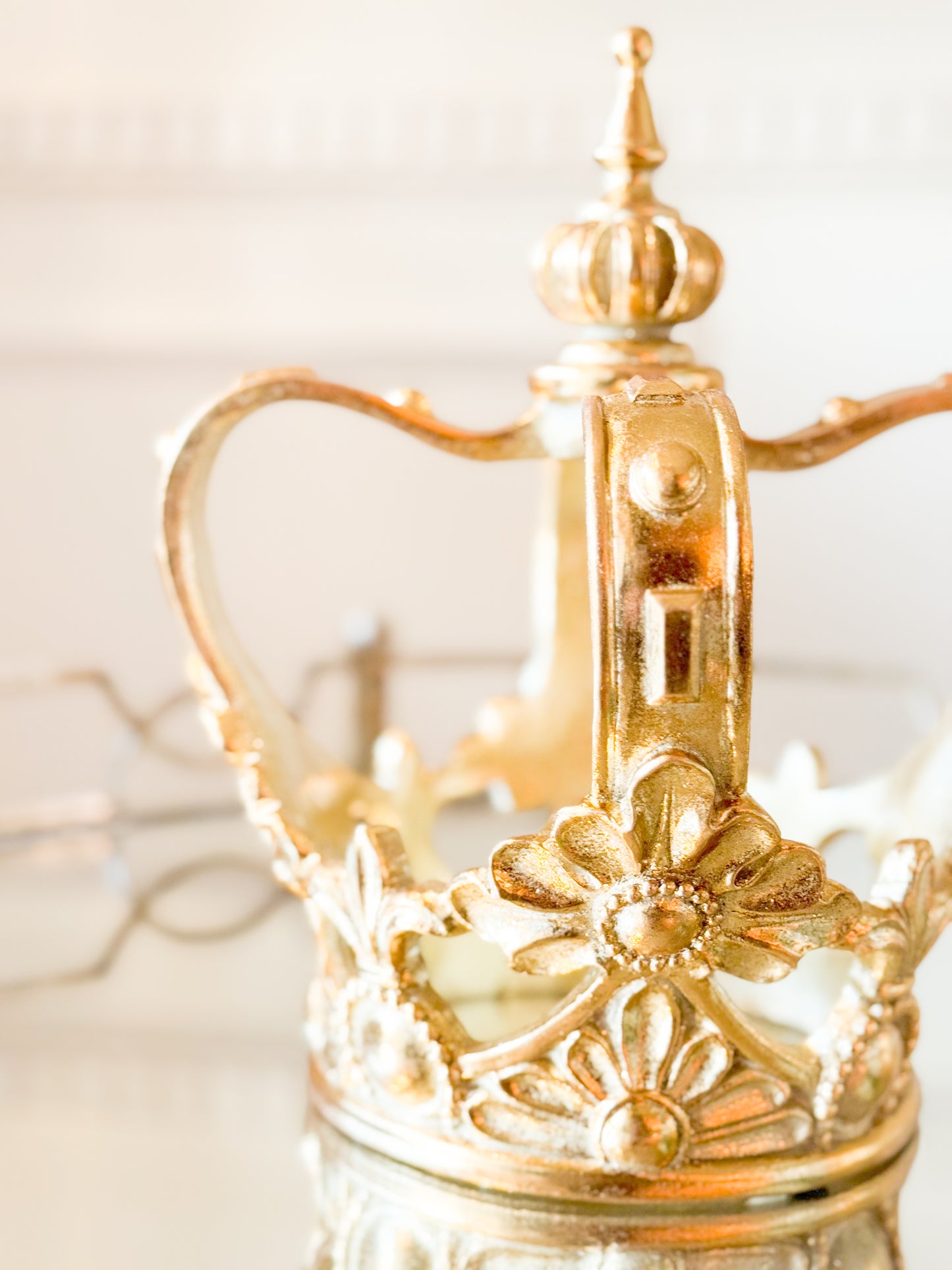 Gold Resin Royal Court Crown