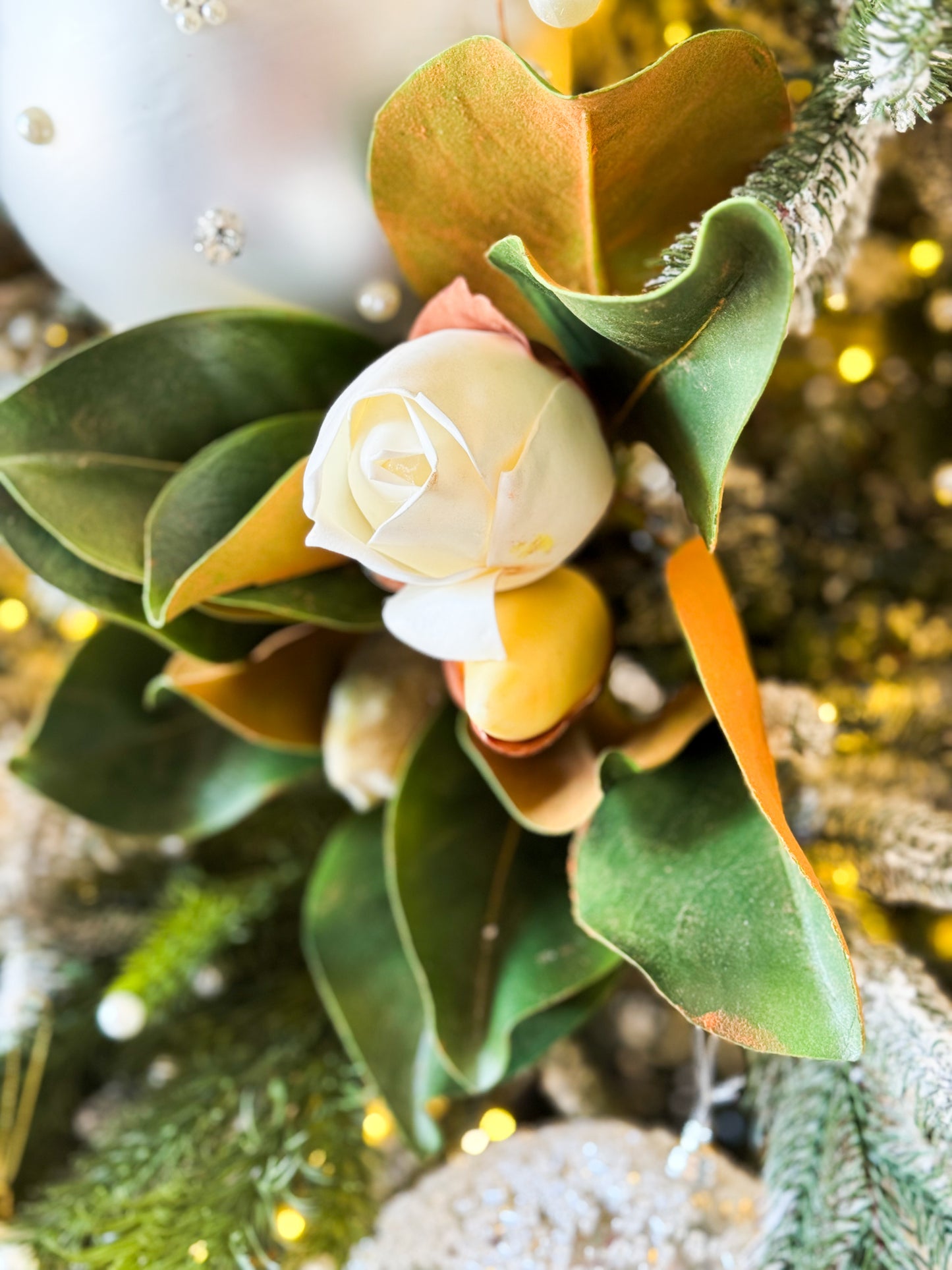 The Versailles Noel Christmas Tree Blanc Box
