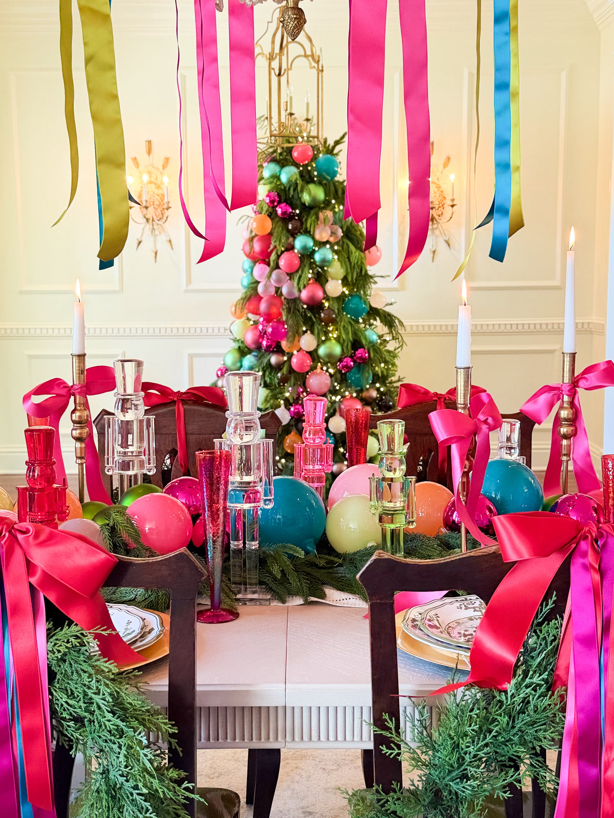 Maison de Joyeux Tablescape/Mantle Box