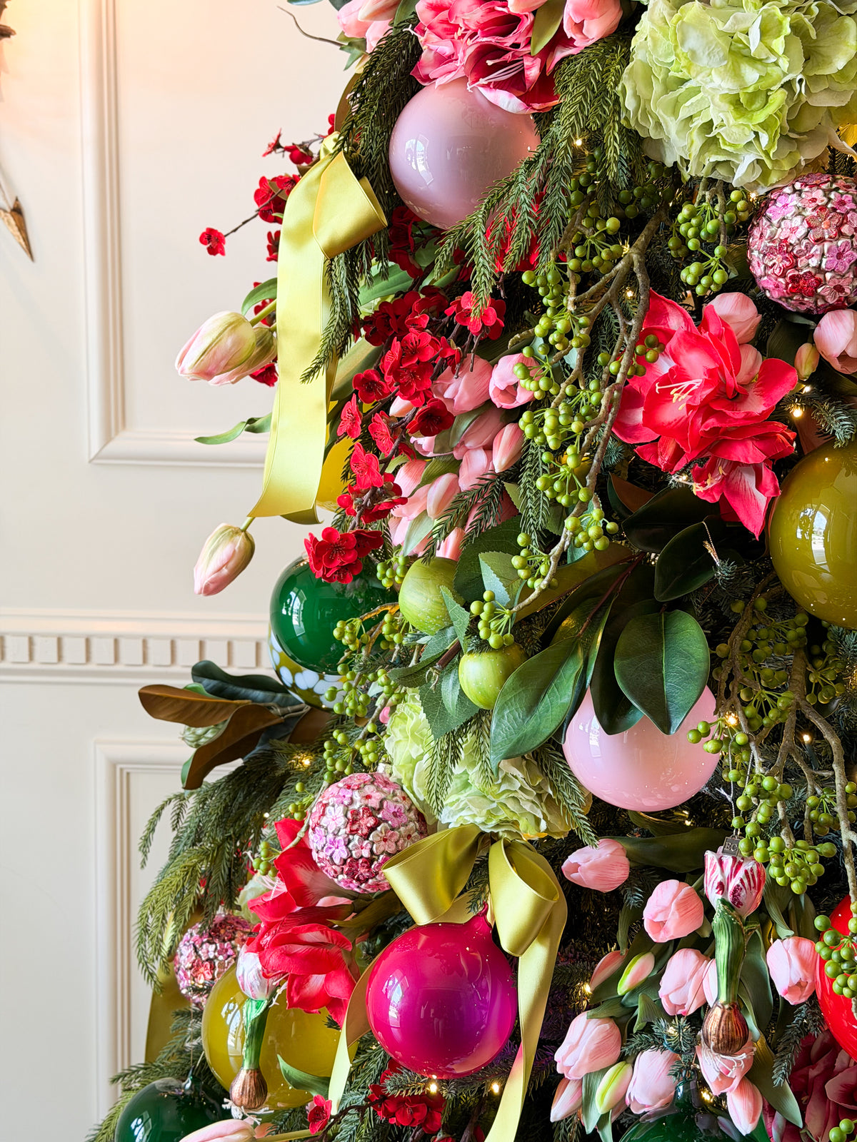 Maison de Tulipes Christmas Tree Box