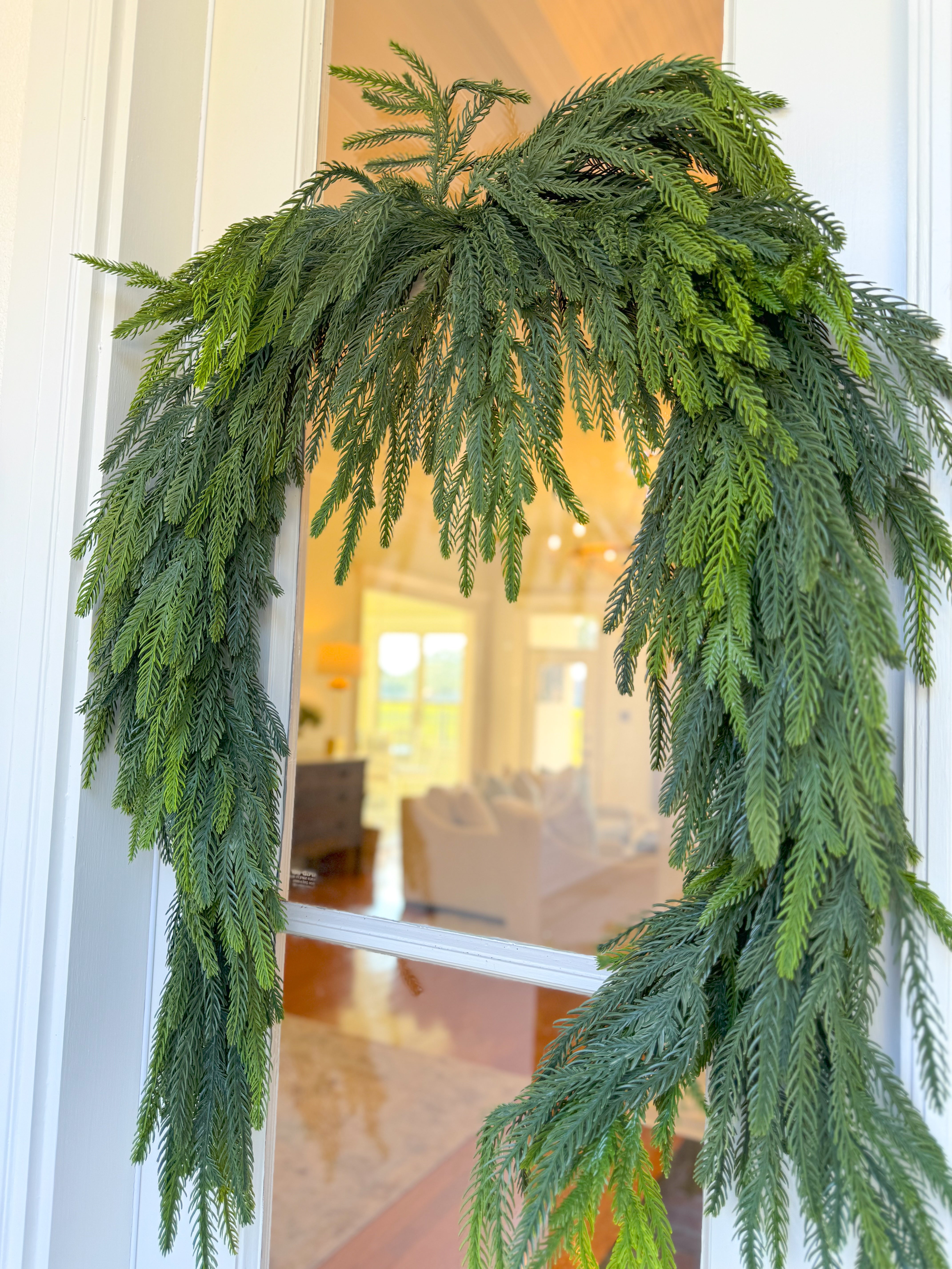 Willow Pine Mantle Swag Garland - Thumbnail 3