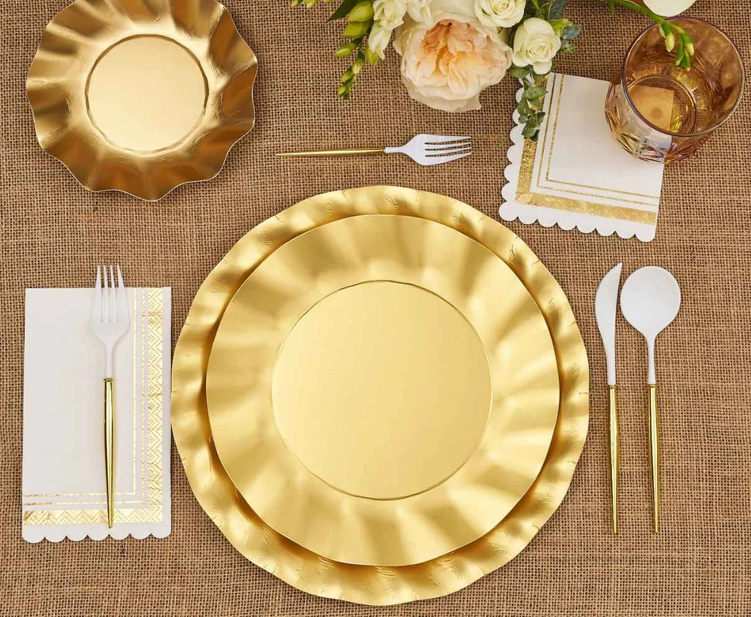 SOPHISTIPLATE Satin Gold Wavy Paper Chargers/8pk
