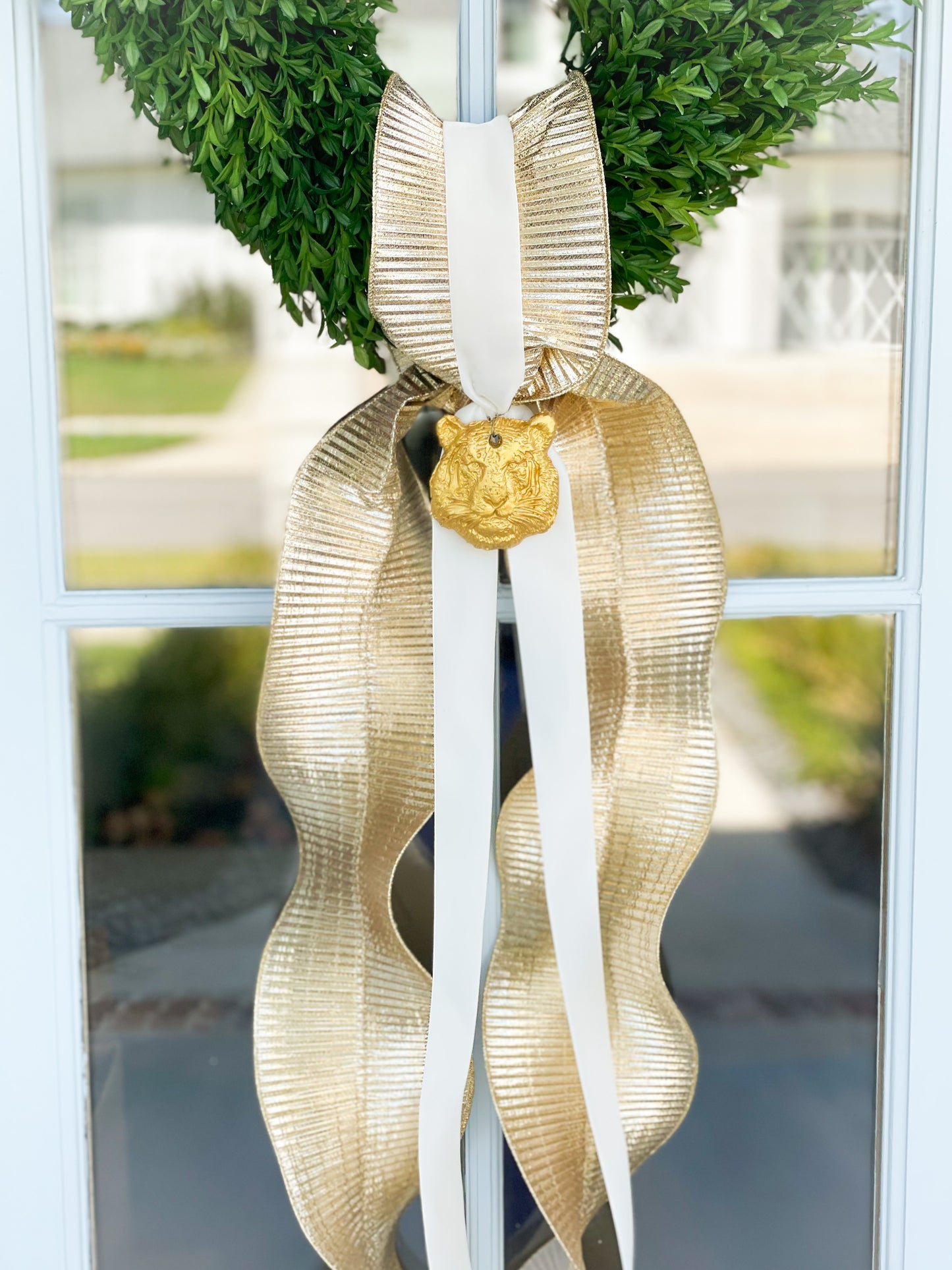 Golden Girl Wreath And Sash With Tiger Head