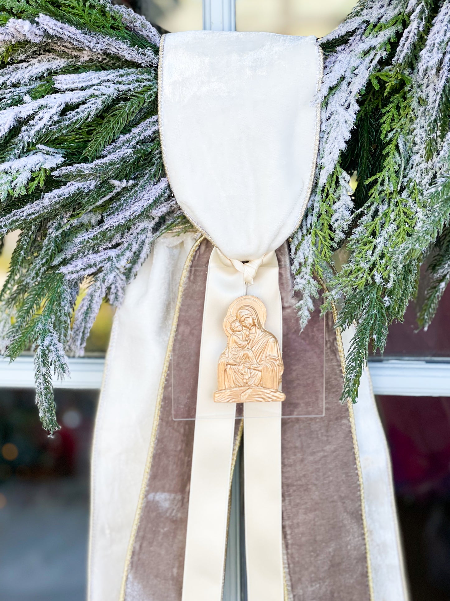 Emmanuel Wreath And Sash With Madonna And Child Ornament