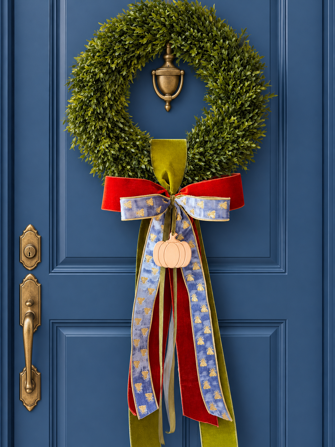 Bluebell & Bee Tea Leaf Wreath