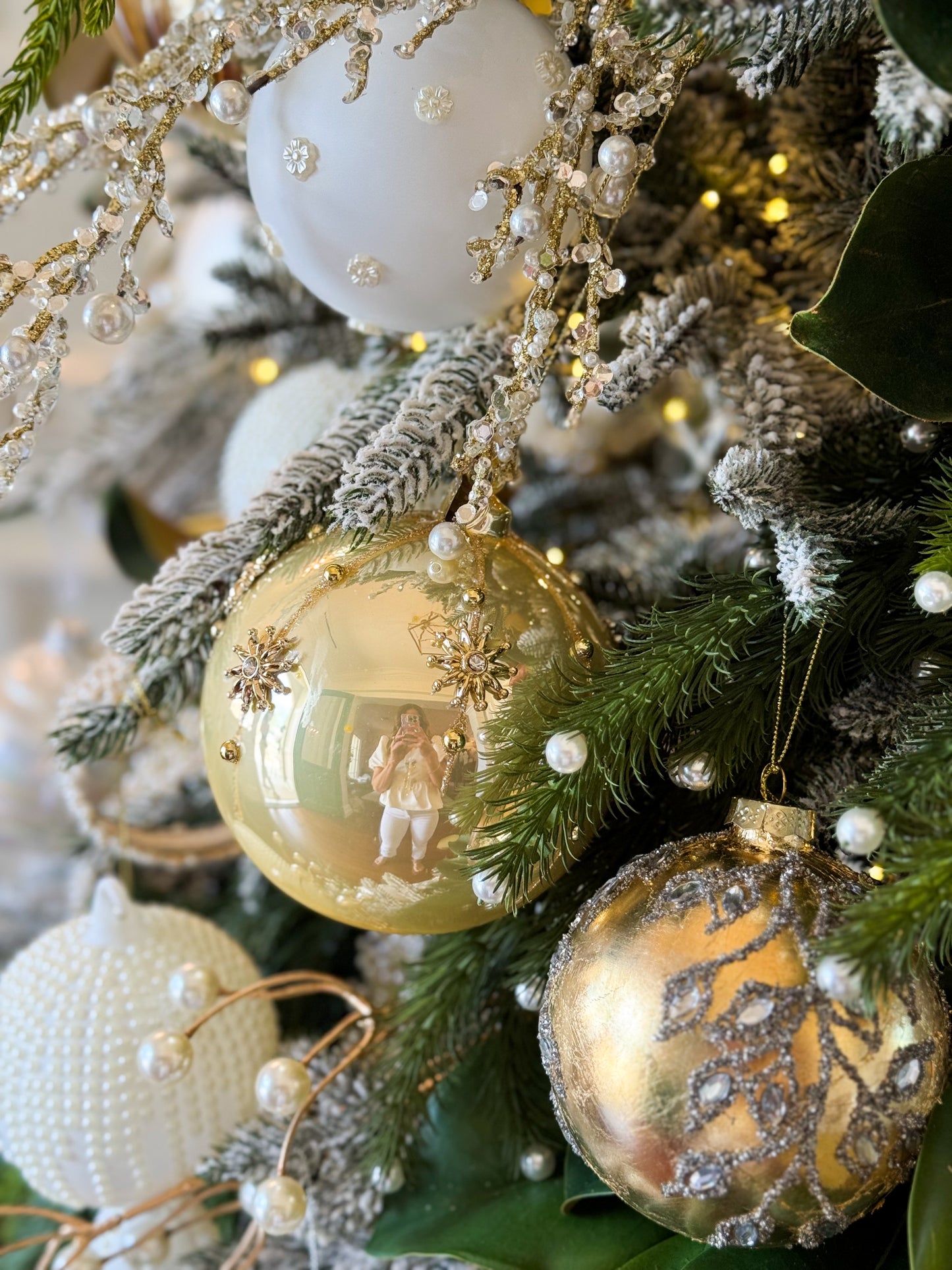 The Versailles Noel Christmas Tree Blanc Box