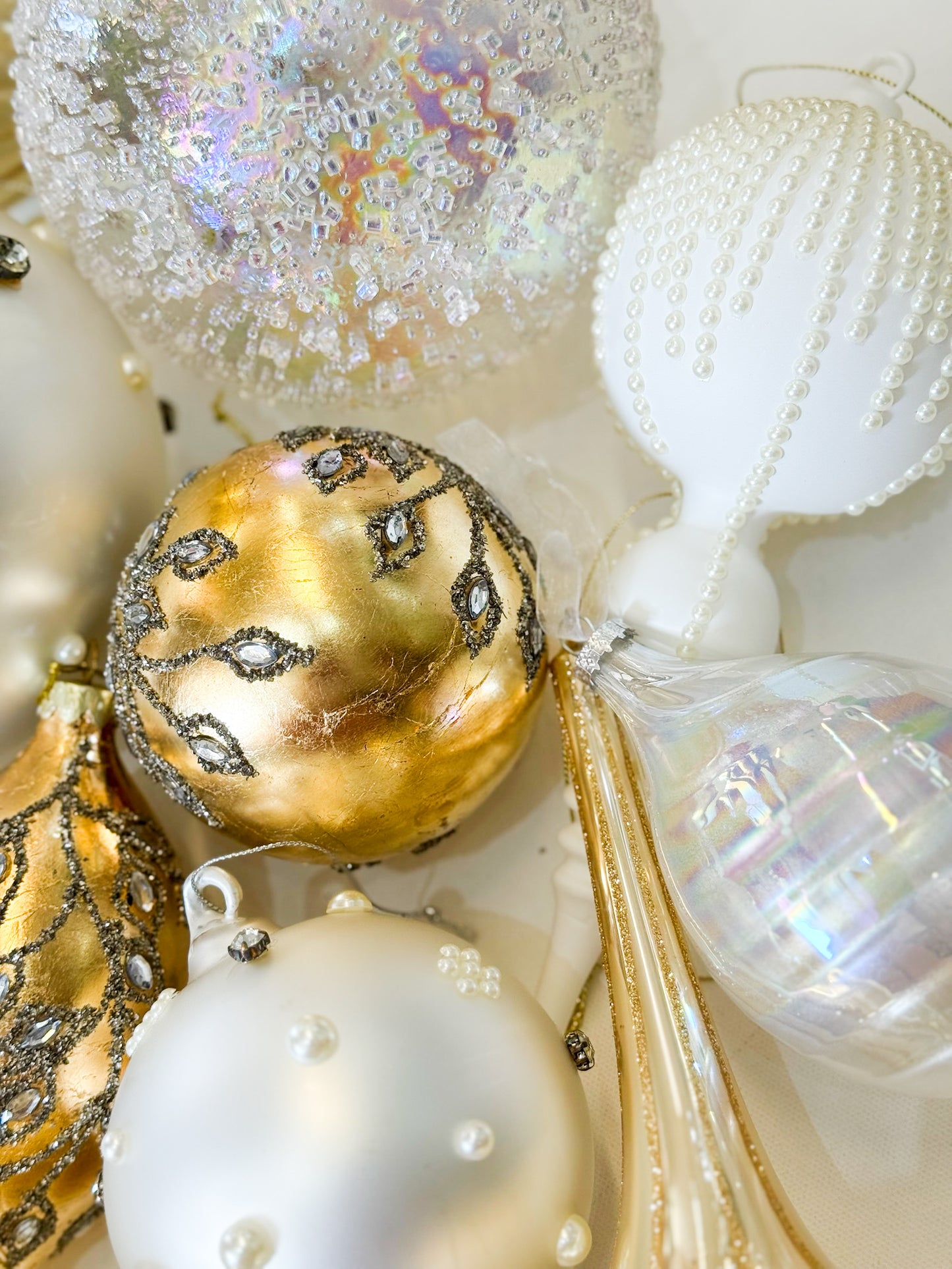 The Versailles Noel Christmas Ornament Box