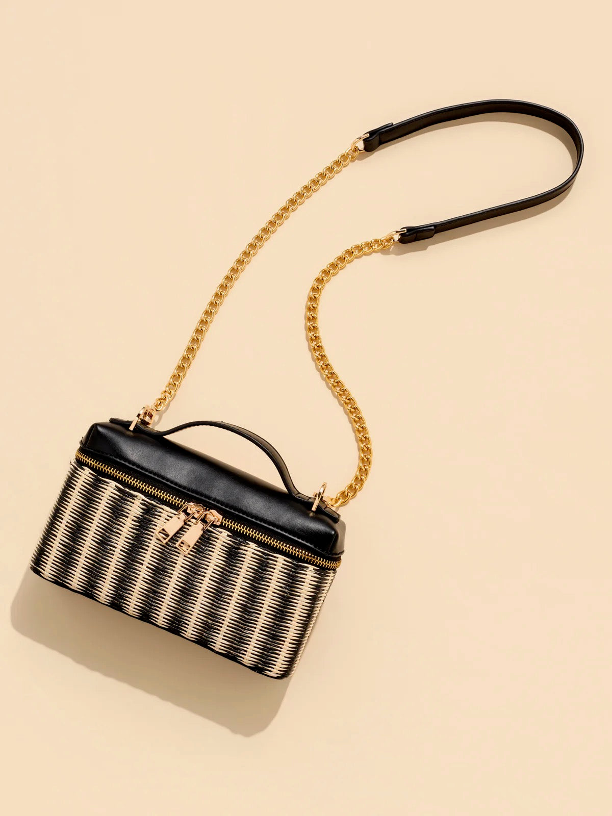 Riley Shoulder Bag- Black