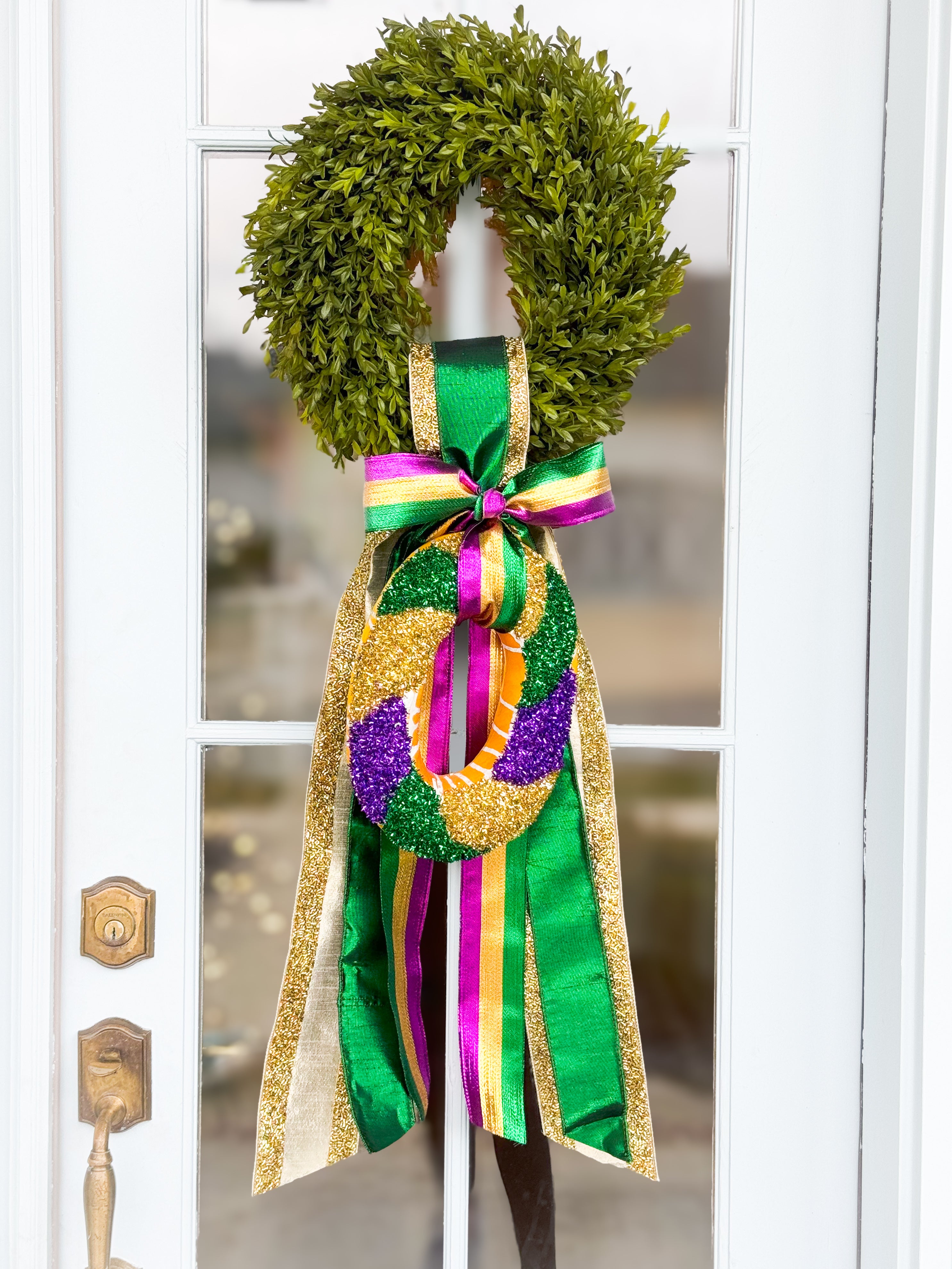 Mardi online Gras Wreath