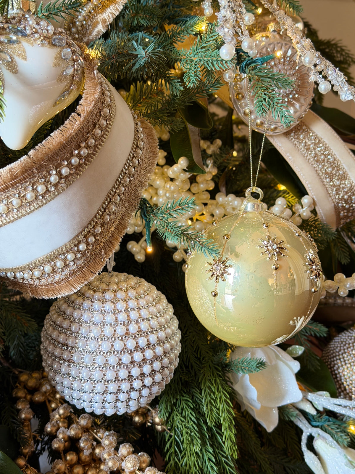 Maison de Bella Christmas Tree Box