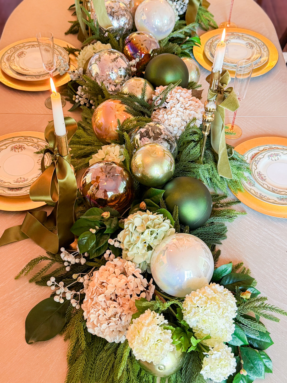 Maison de Fleur Tablescape/Mantle Box