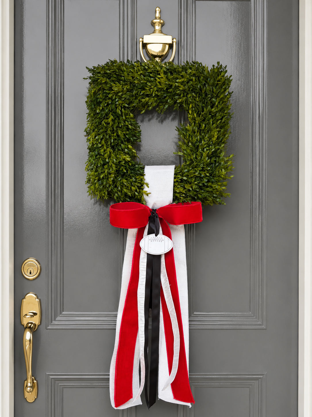 The Buckeye Estate Tea Leaf Wreath