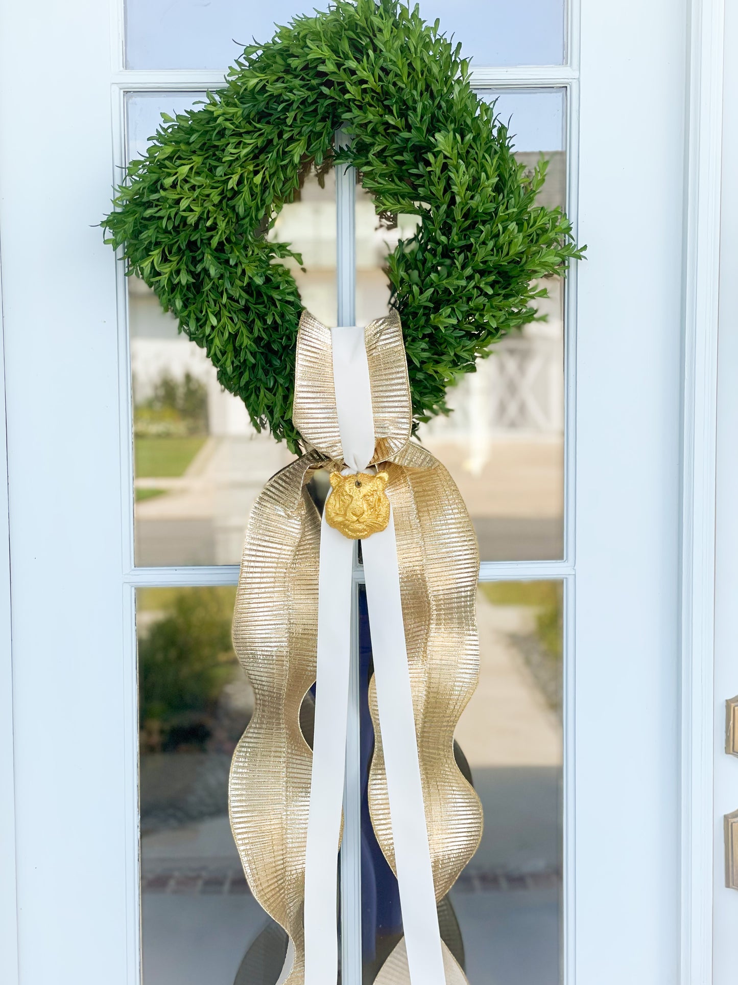 Golden Girl Wreath And Sash With Tiger Head