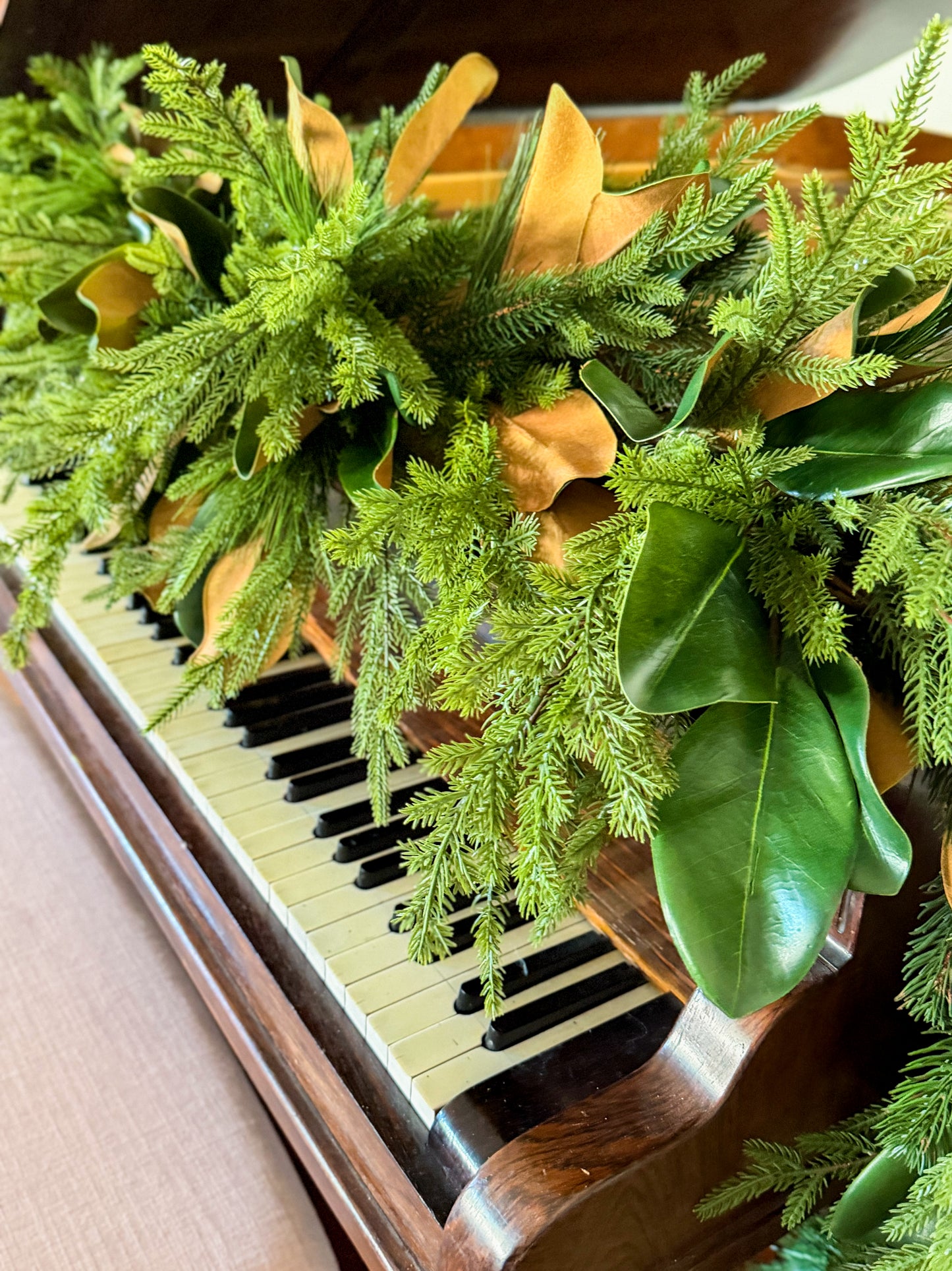 Blanc Box X Seasonal Home Stylist Heirloom Garland (Preorder)