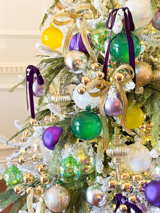 The St. Charles Mardi Gras Tree Blanc Box