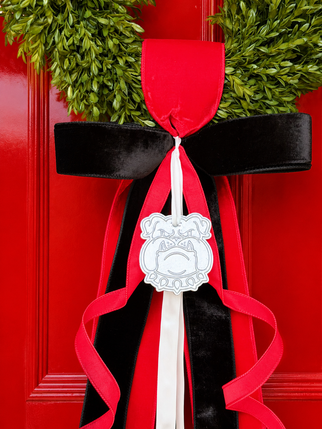 The Hedges Heritage Tea Leaf Wreath