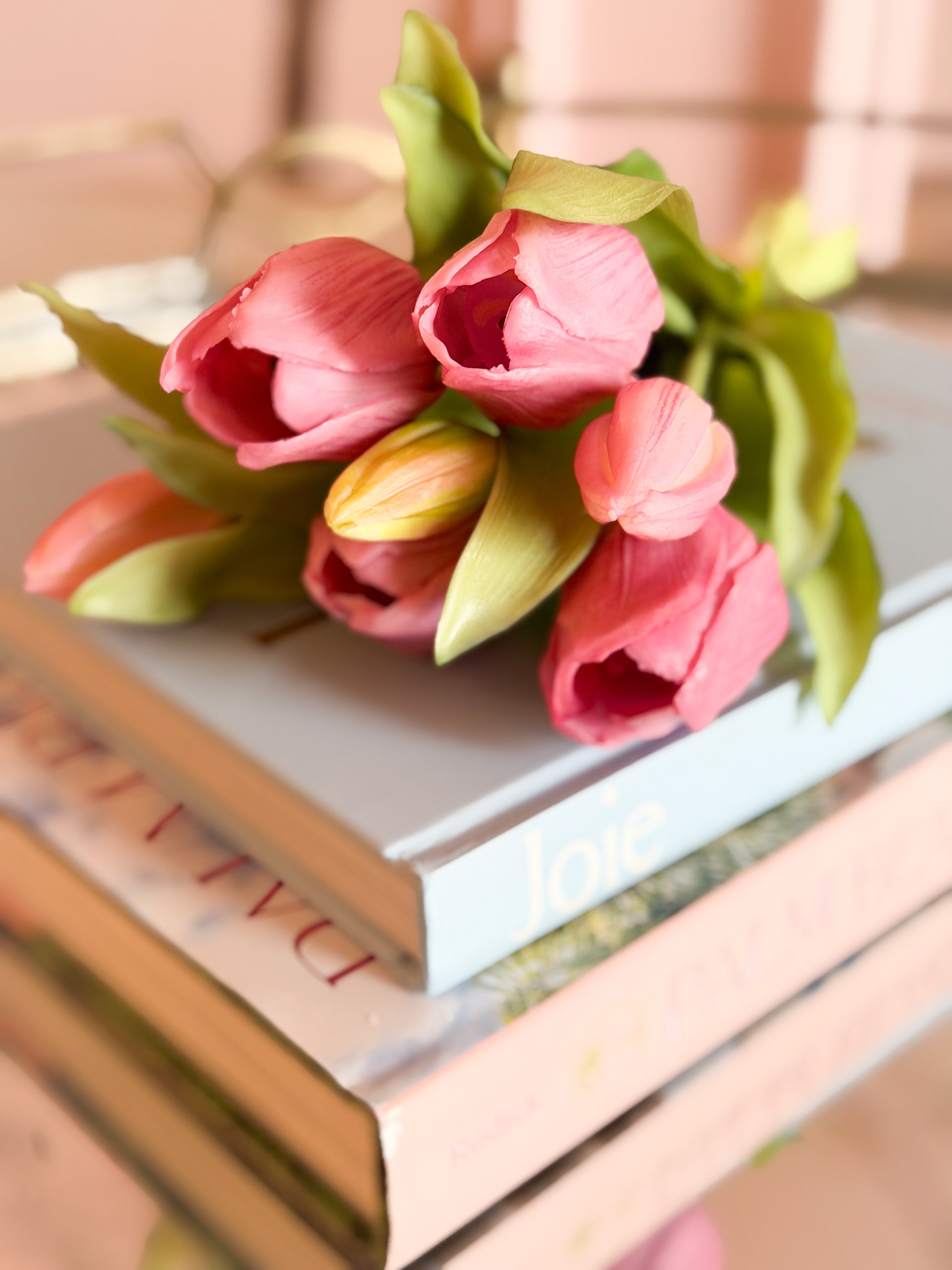 11.75” Real Touch Lavender Tulips – Blanc Box