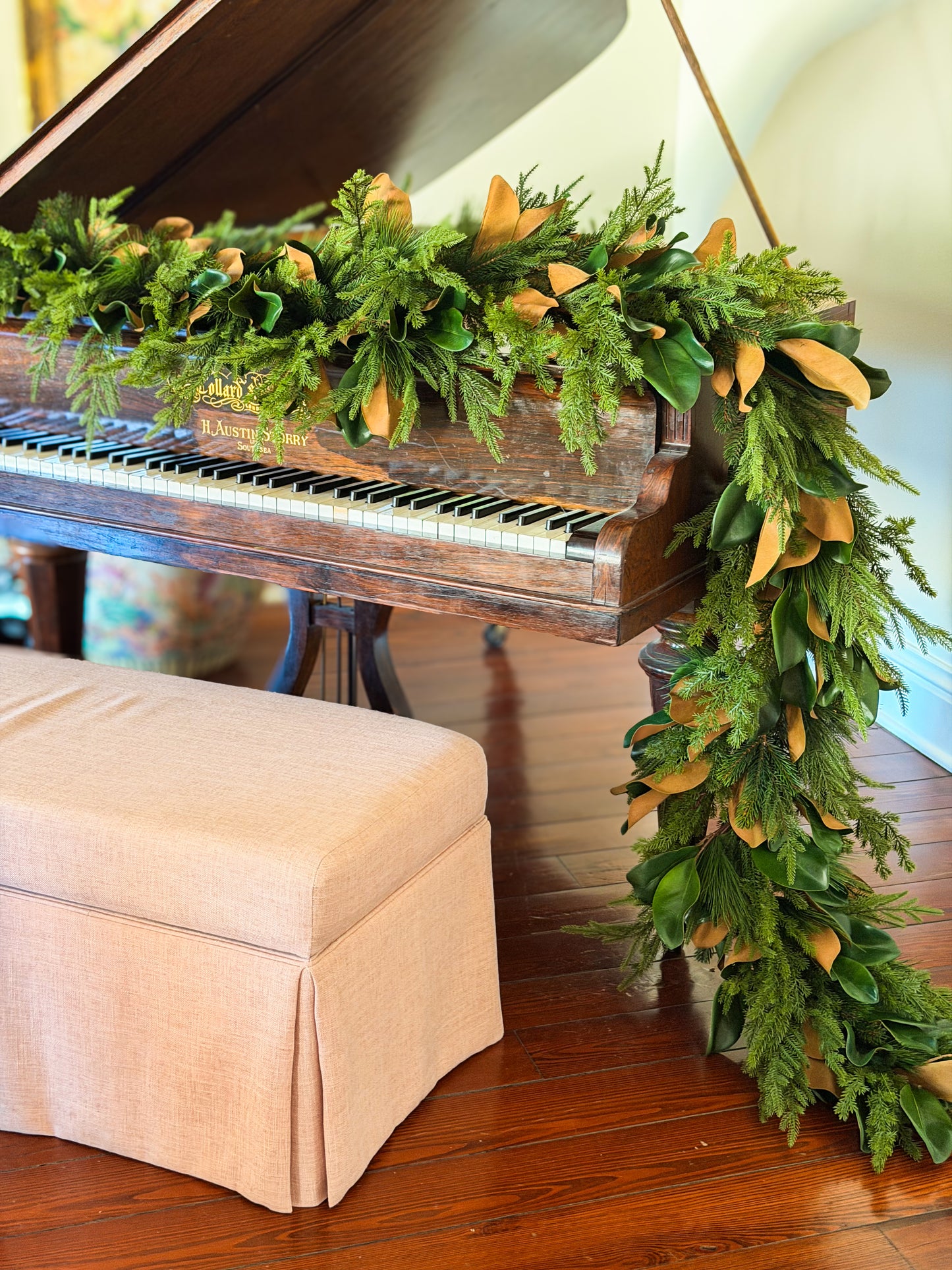 Blanc Box X Seasonal Home Stylist Heirloom Garland (Preorder)