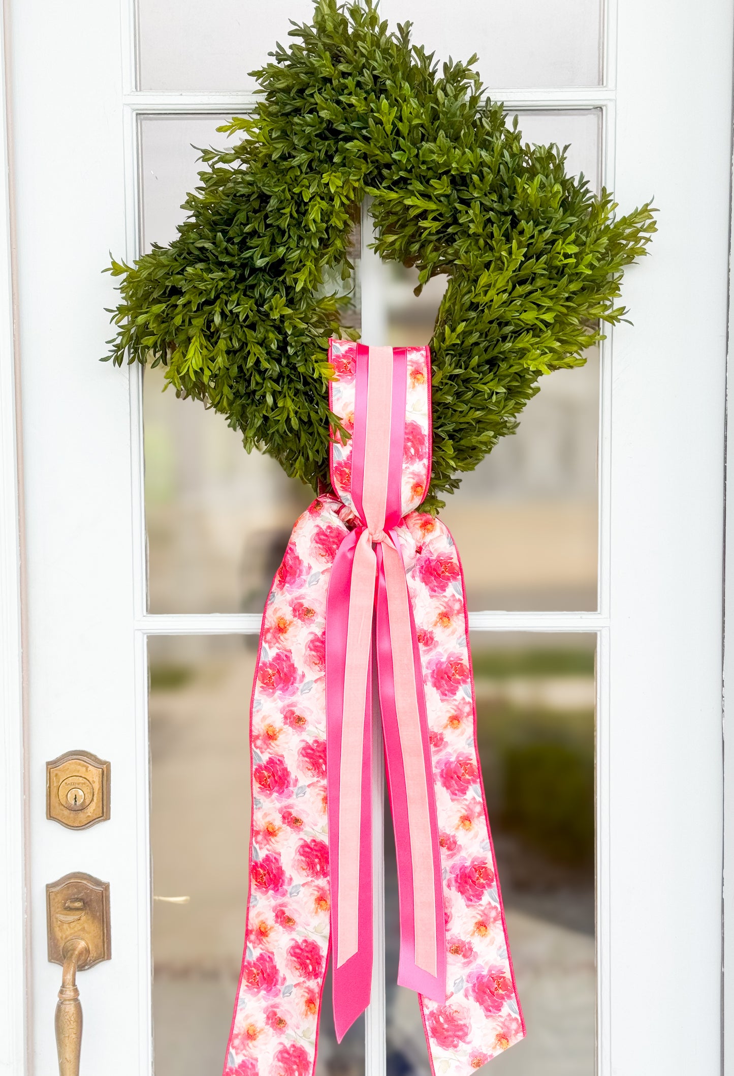 The Bloom Tea Leaf Wreath And Sash