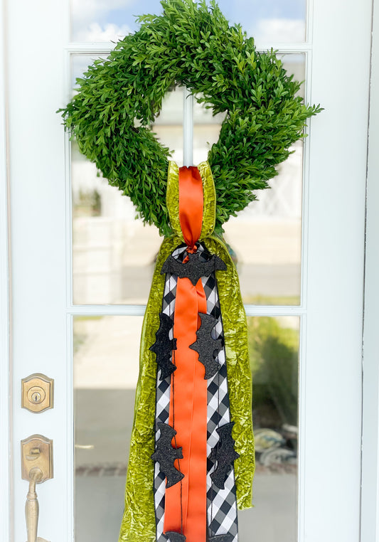 Halloween Hauntings Wreath And Sash