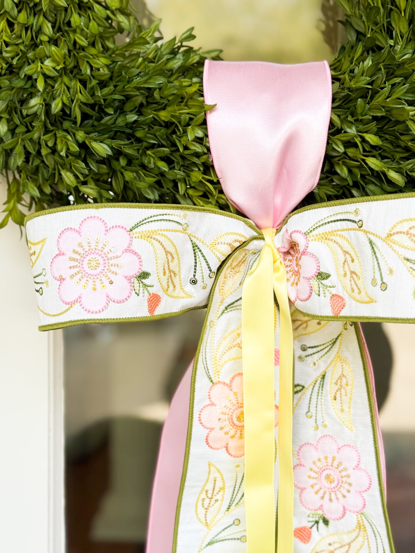 Fleur de Veranda Tea Leaf Wreath