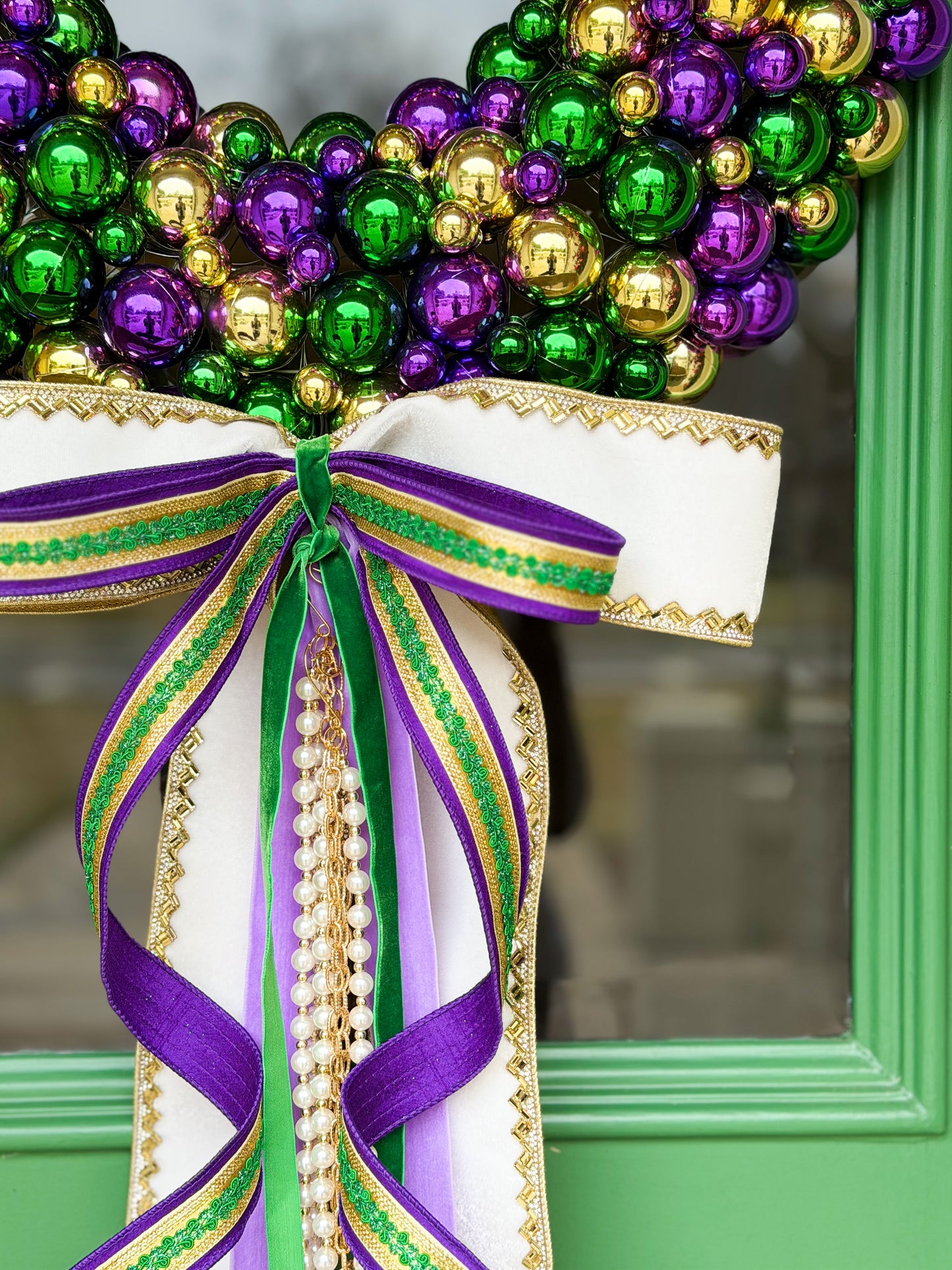 Maison de Perle Mardi Gras Wreath | Luxury Beaded Ornament Wreath with Pearl Sash & Designer Bow