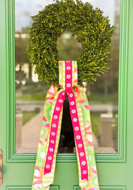 The Daisy Fresh And Fruity Tea Leaf Wreath