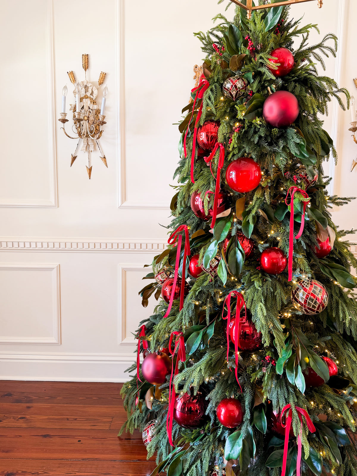 Maison de Ralph Christmas Tree Box