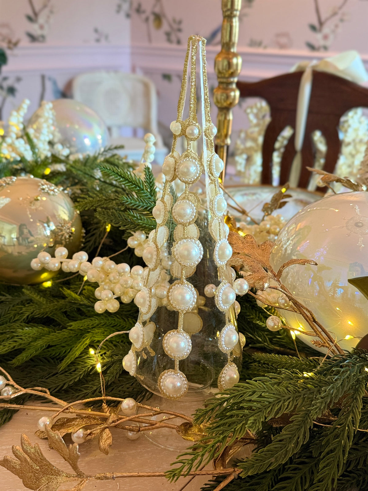 Maison de Bella Tablescape/Mantle Box