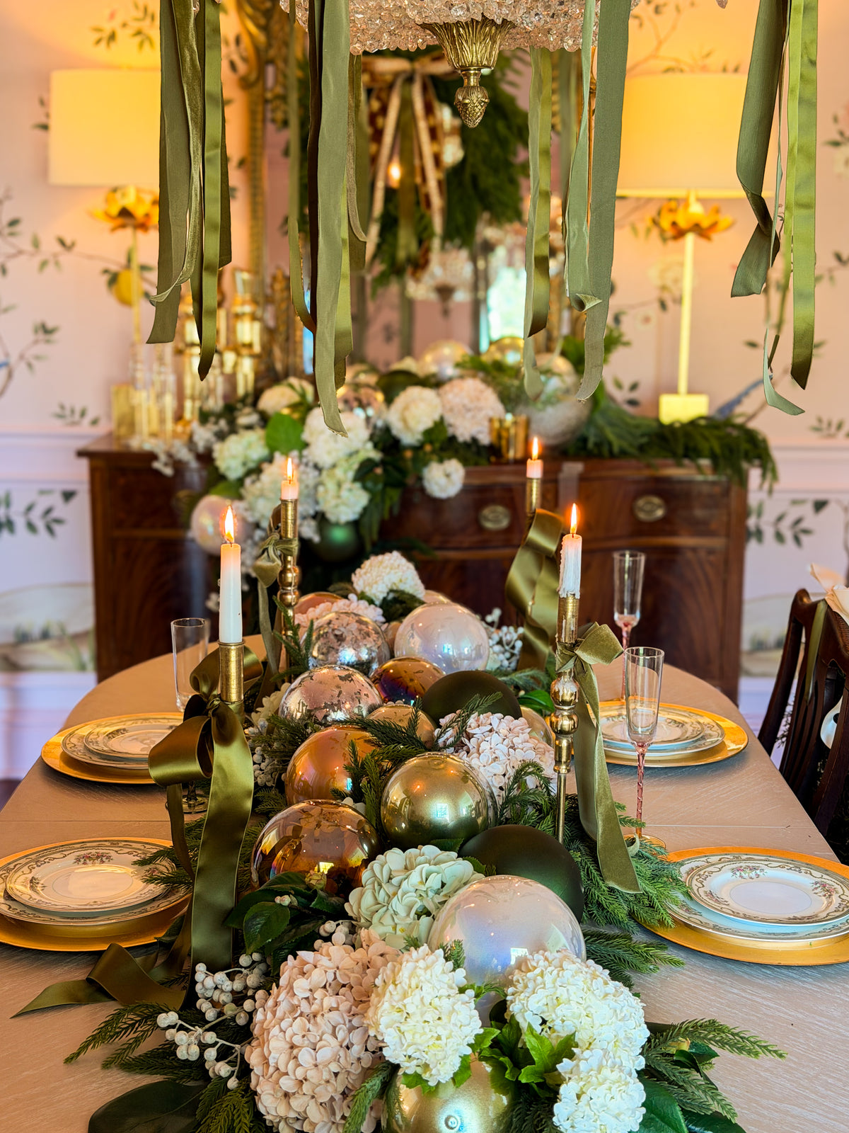 Maison de Fleur Tablescape/Mantle Box