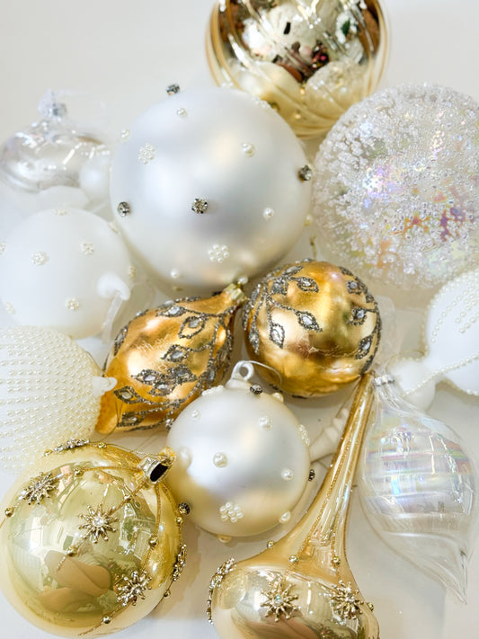 The Versailles Noel Christmas Ornament Box