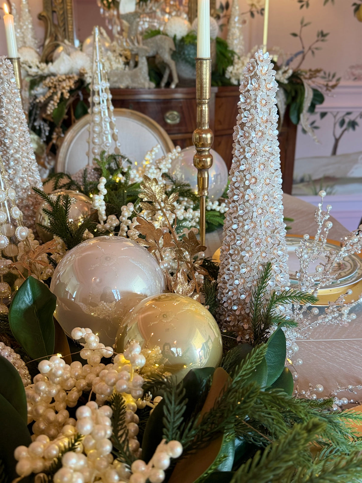 Maison de Bella Tablescape/Mantle Box