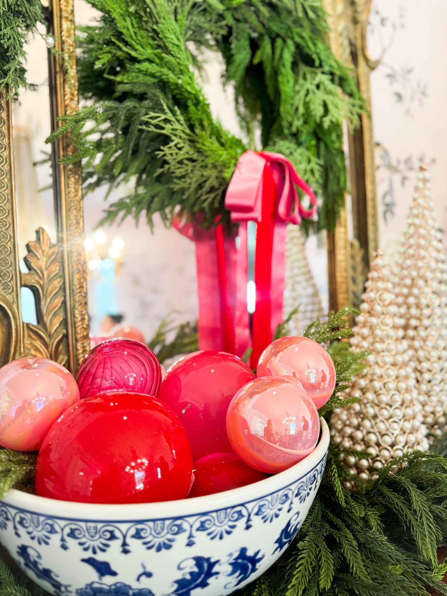 The Cafe De Flore Wreath And Pearl Bow