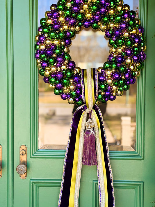 Grand Parade Tassel Mardi Gras Wreath And Sash