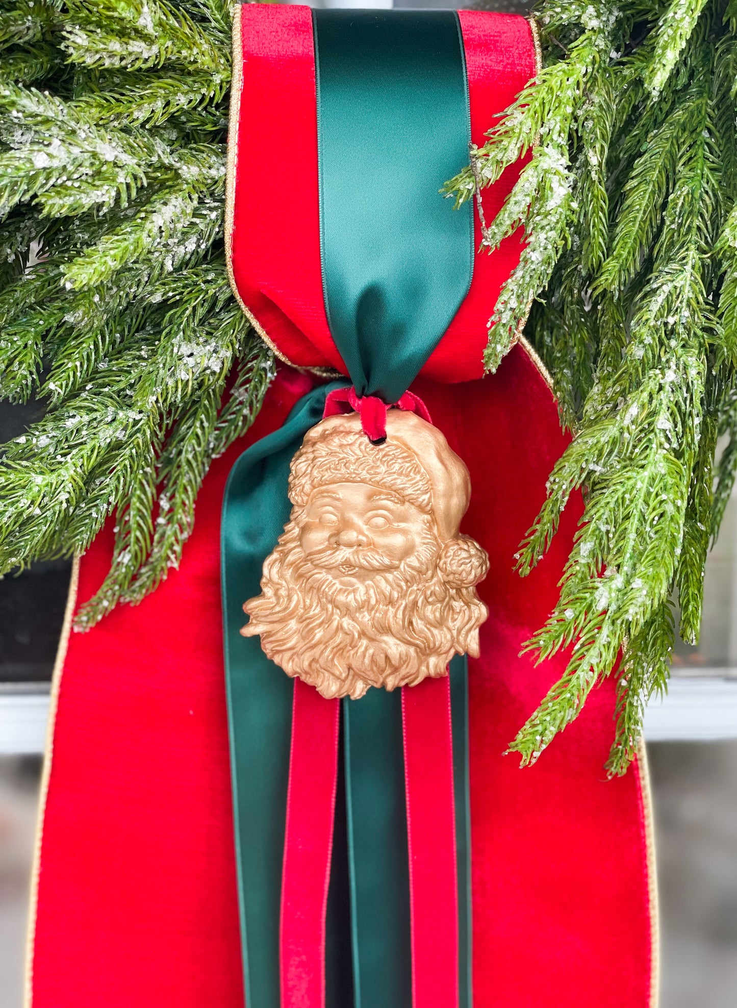 The Red Believe Iced Fir Pine Wreath With Sash And Santa