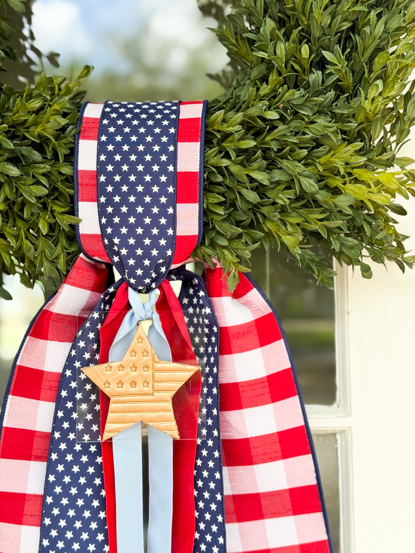 Grand Gingham Star Tea Leaf Wreath
