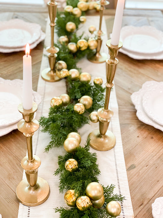 Cedar Garland With Matte and Shiny Gold Balls