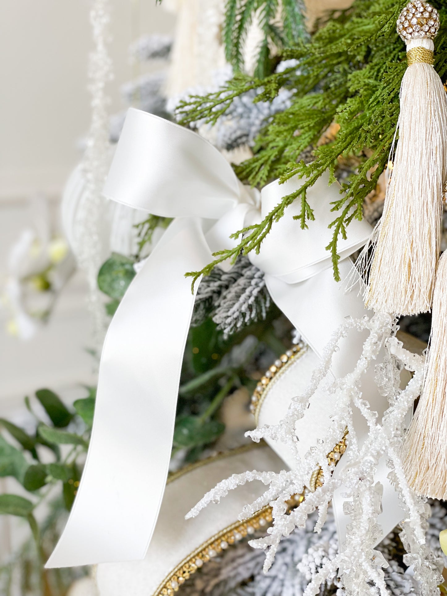 The Santorini Christmas Tree Blanc Box
