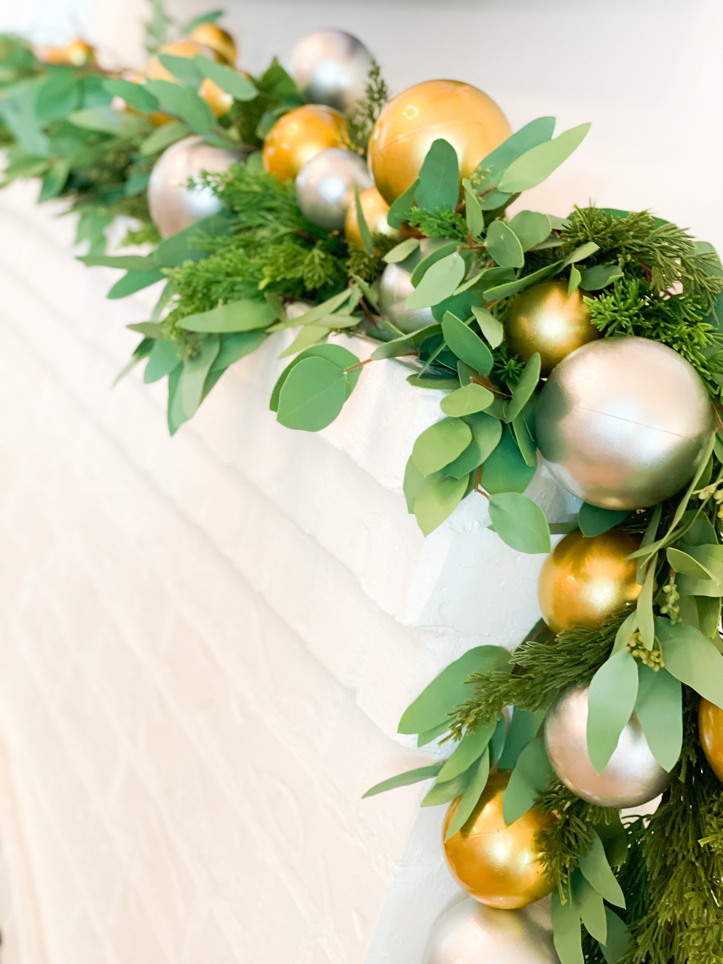 10’ Gold And Silver Matte Ornament Garland