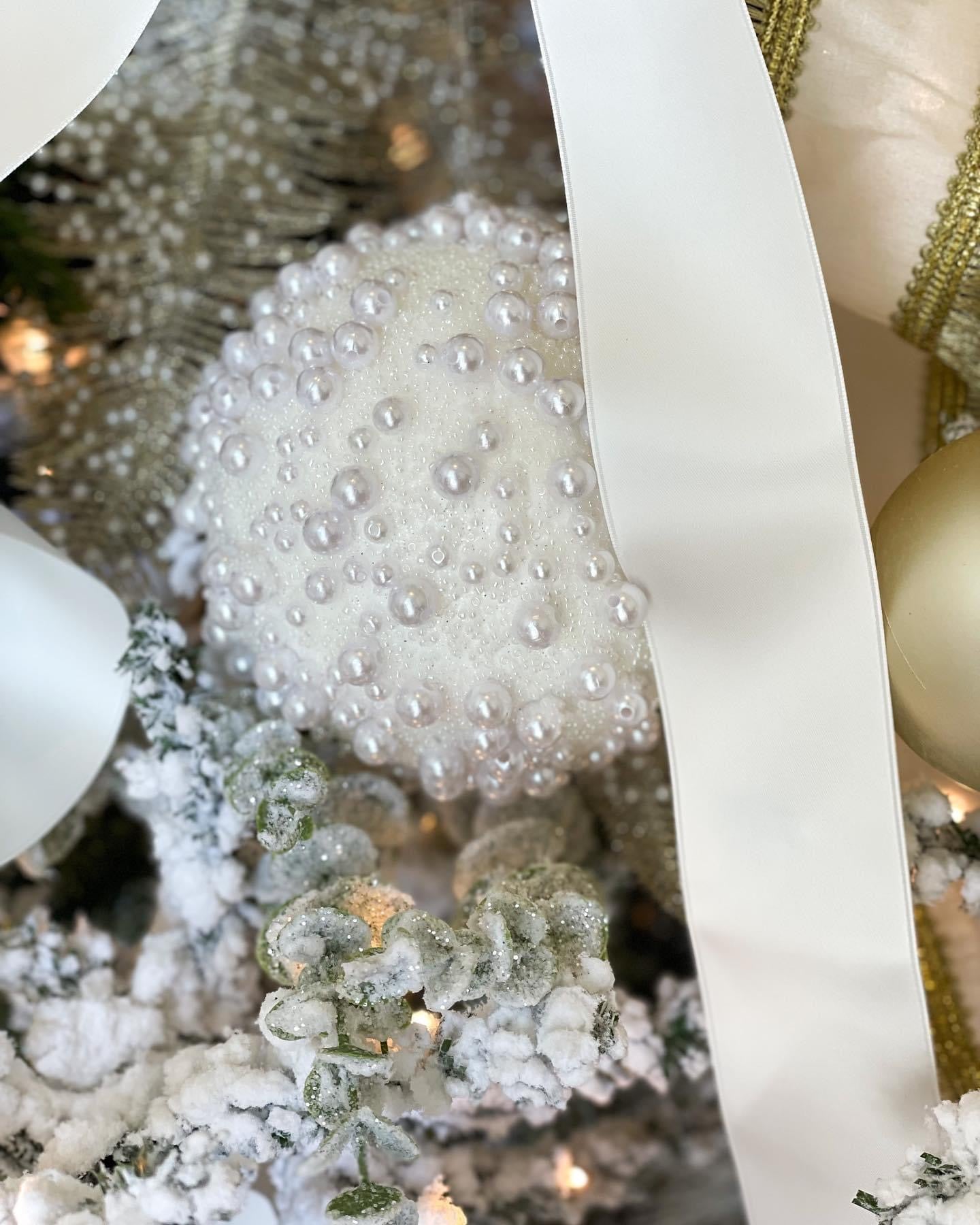 Silver Berry/White Pearl Ornament
