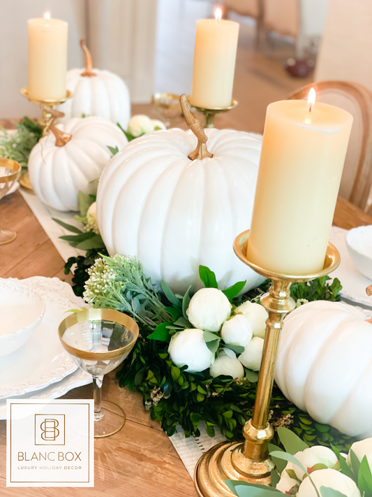 The Blanc Blooms And Boxwoods Box